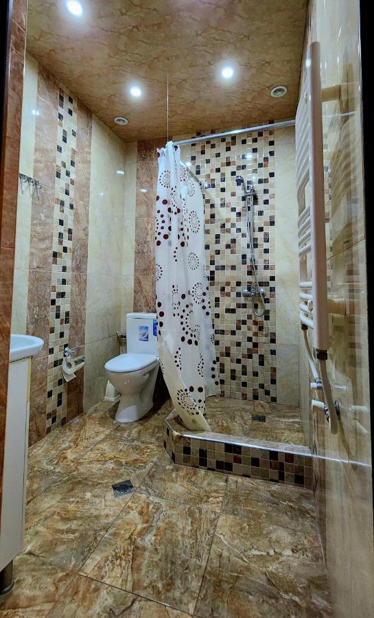 شقة يريفان  في Superior Apt. With Balcony On Aram Street المظهر الخارجي الصورة